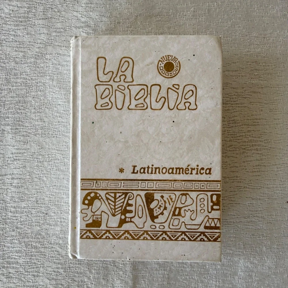 Vintage‎ La Biblia Latinoamérica Edición Pastoral 2005 White Pearl Hardcover